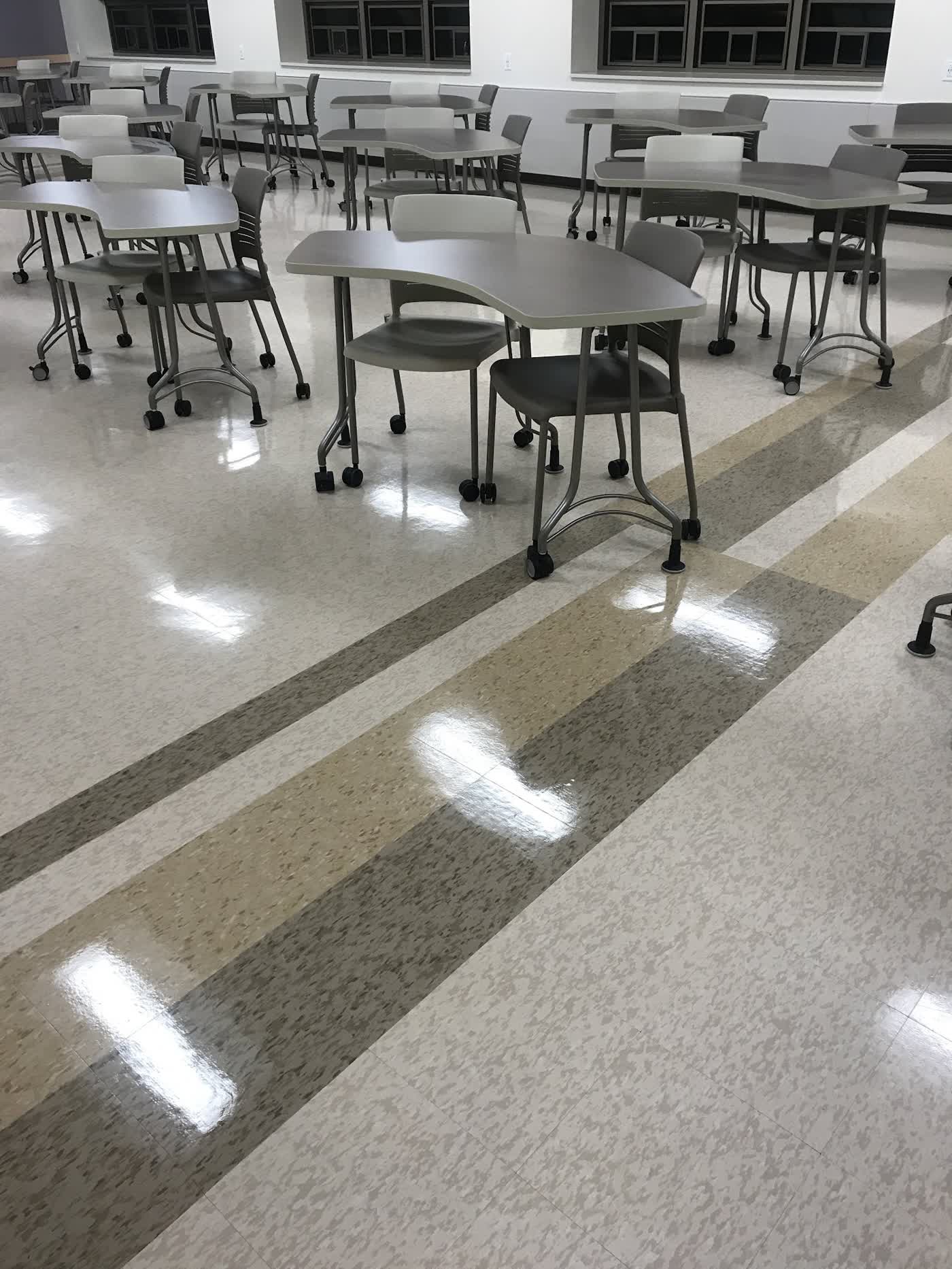 Classroom VCT with border stripes, high gloss